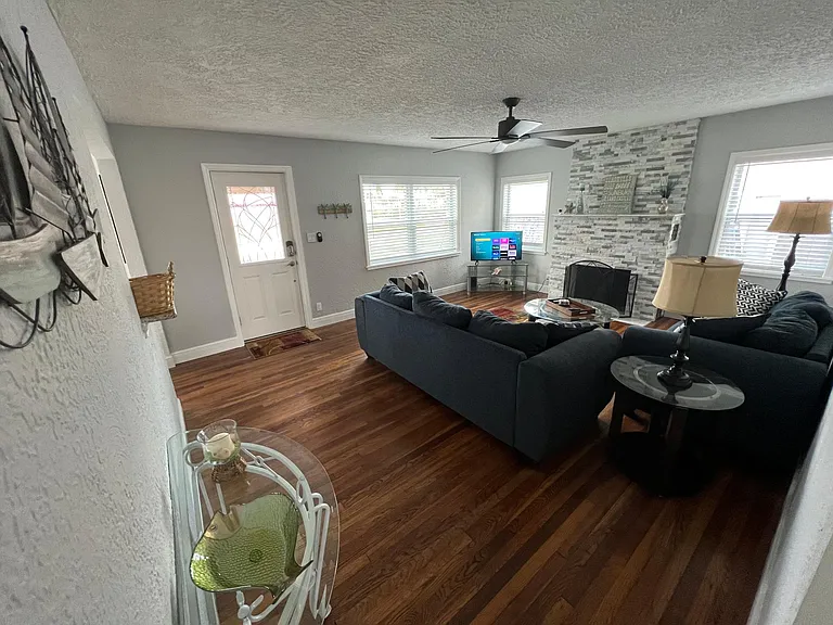 420 Ribault Ave — Photo 9