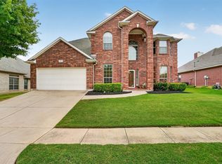 17 Tallwood Ln, Edgecliff Village, TX 76134