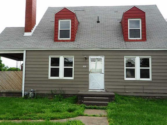 2nd image of 2162 E Morgan Ave