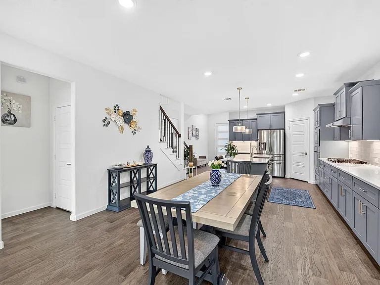 4000 Nightingale St — Photo 16