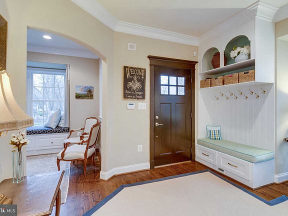 5th image of 6828 Custis Pkwy