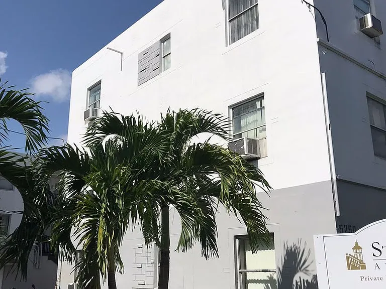 St George Apartments — Photo 99