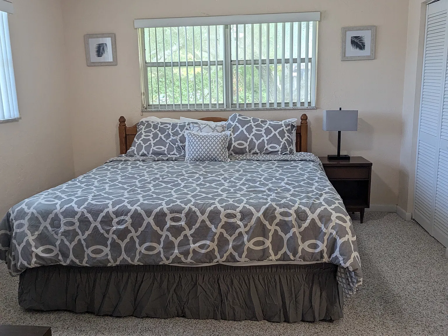 2 bed, 1040 sqft, $1,600 — Photo 1