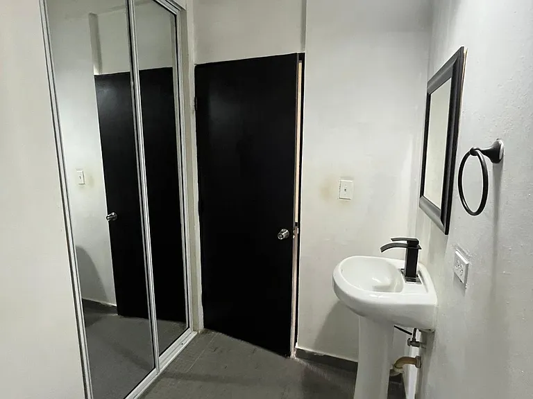 357 Aponte #C — Photo 8