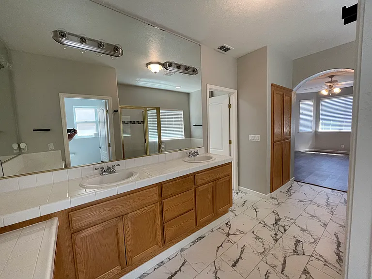 1246 Poppy Hills Ln — Photo 17