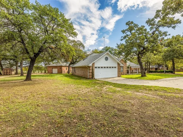 199 Faye Ln, Springtown, TX 76082