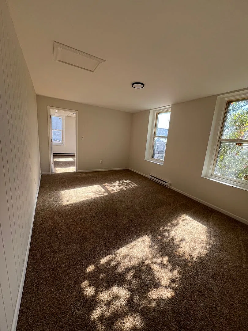 602 N Jordan St — Photo 2