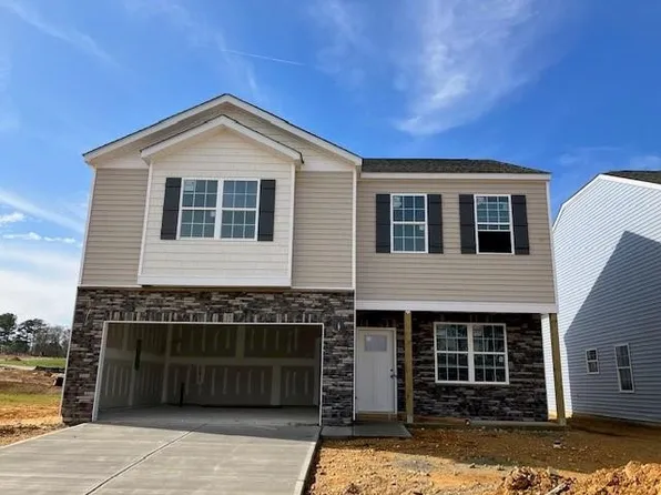31 Branch Wood Dr, Lillington, NC 27546