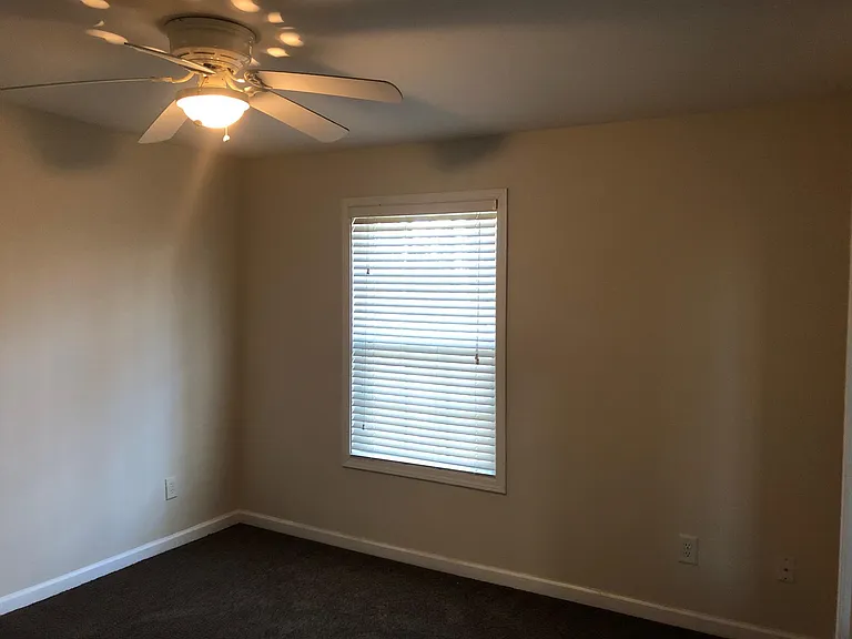410 Summer Pl — Photo 8