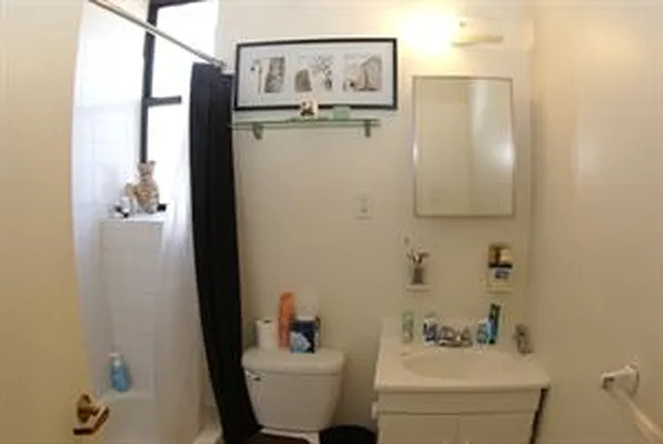 Rented by Douglas Elliman | media 27