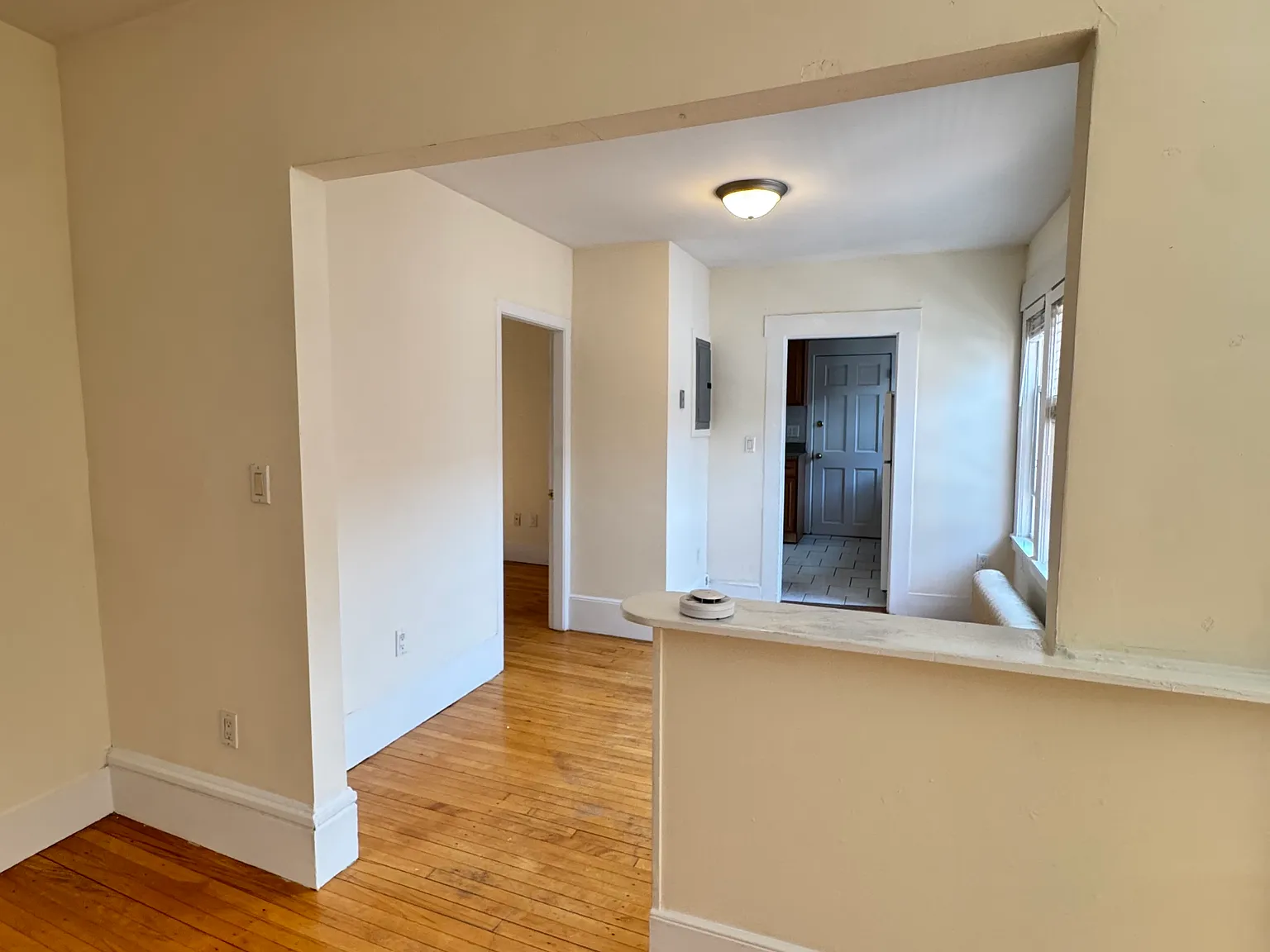 2 bed, 9999 sqft, $2,600 — Photo 3