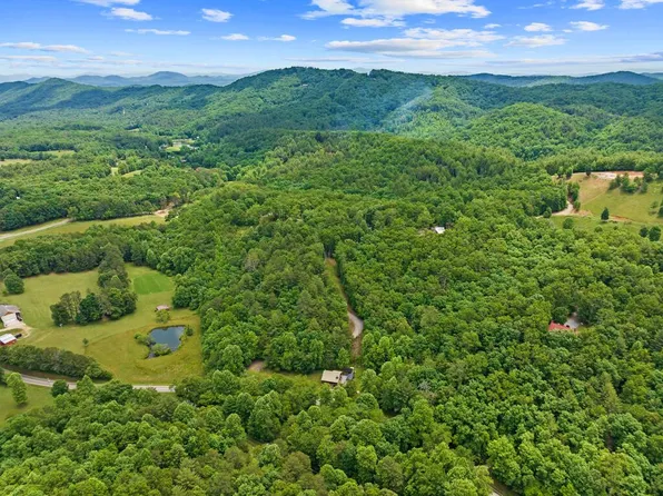 177 Shangri La Dr #A, Mineral Bluff, GA 30559
