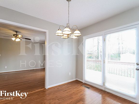 5th image of 3110 Glenshire Dr