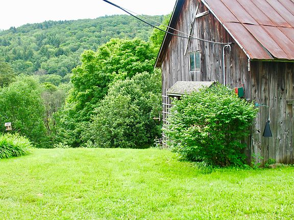 Entry Lawn & Barn