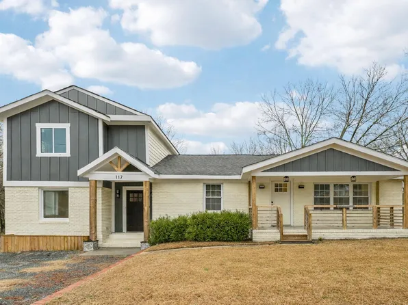 117 W Allen St, Four Oaks, NC 27524