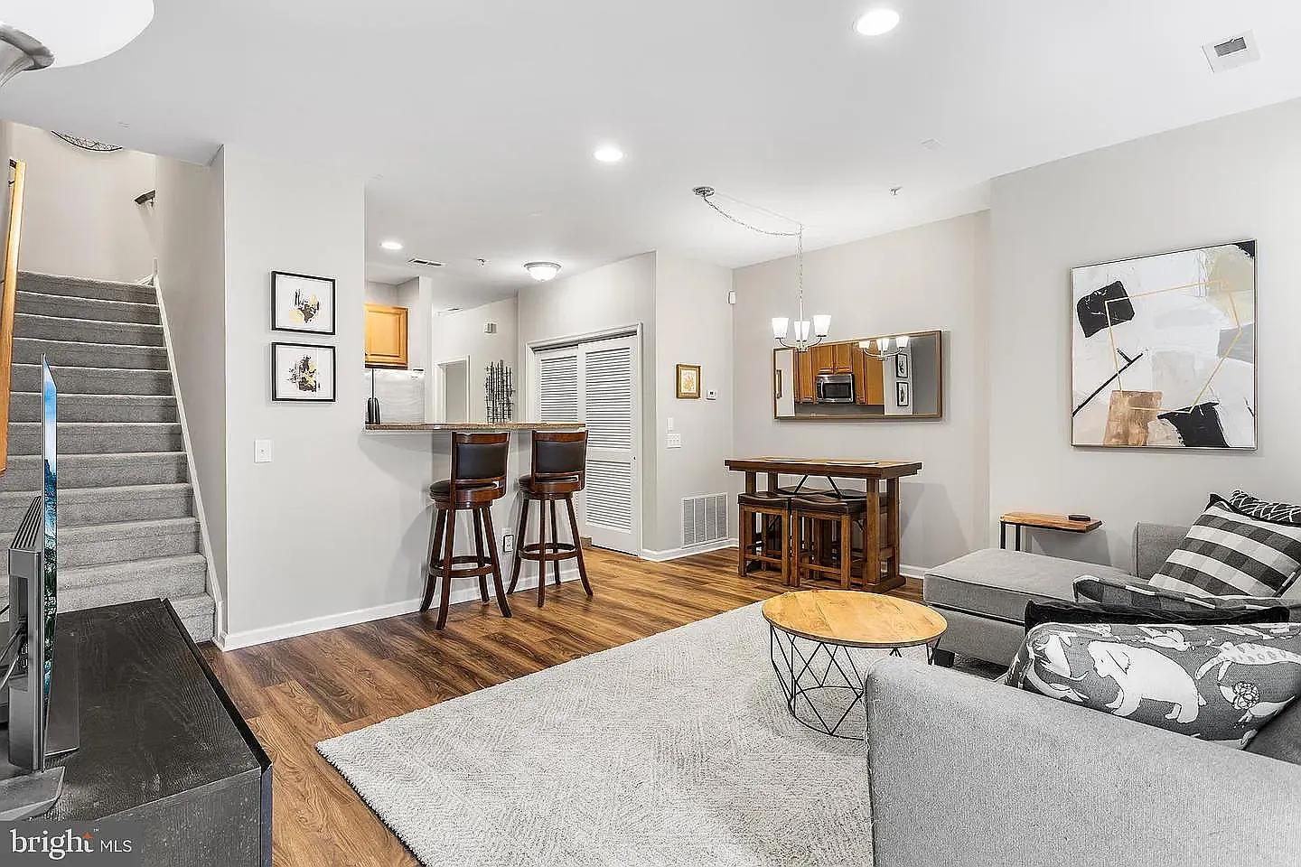834A S Warren St — Photo 2