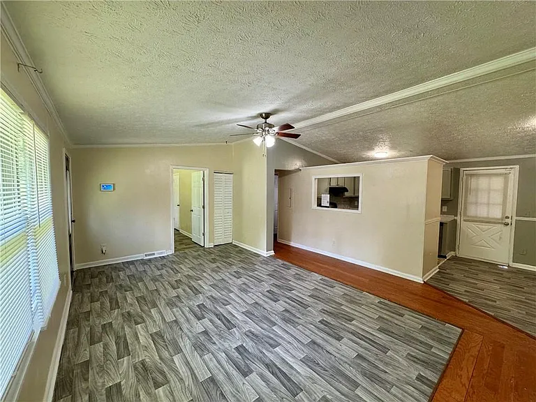 7 Sherwood Loop — Photo 8