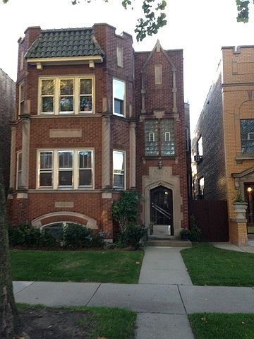 2nd image of 5620 N Artesian Ave #1