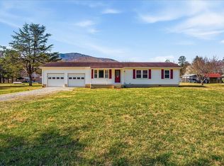 3320 John Mason Rd, Salem, VA 24153