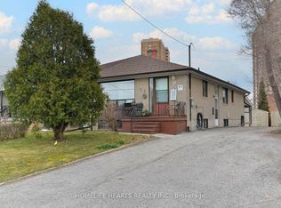 33 Heavitree Dr, Toronto, ON M3L1K5