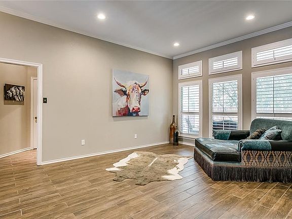 5th image of 7029 Brierhollow Ct
