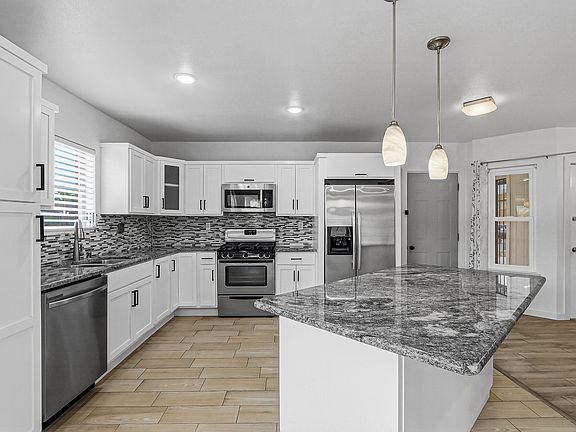 Modern Upgraded Kitchen