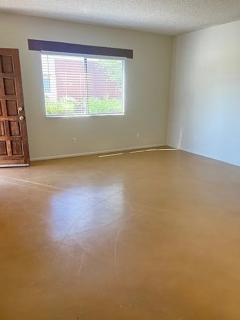 2 bed, 901 sqft, $1,384 — Photo 3