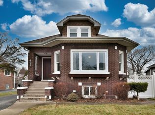 455 S Berkley Ave, Elmhurst, IL