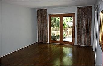 4th image of 10015 W 95th St