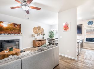 7216 Somerford Rd, Charlotte, NC 28215