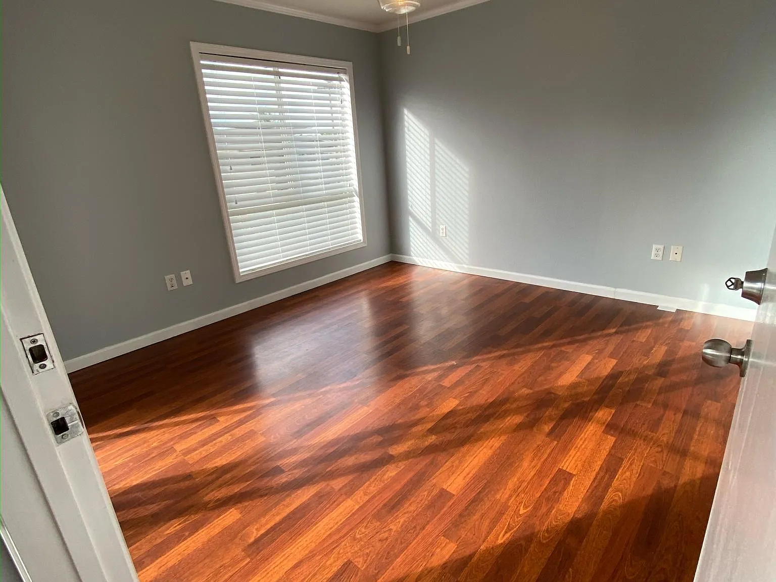 2 bed, 725 sqft, $3,300 — Photo 3