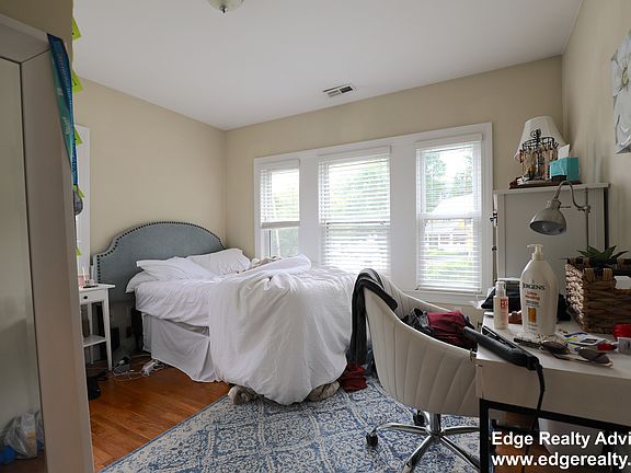 5th image of 51 Dunboy St