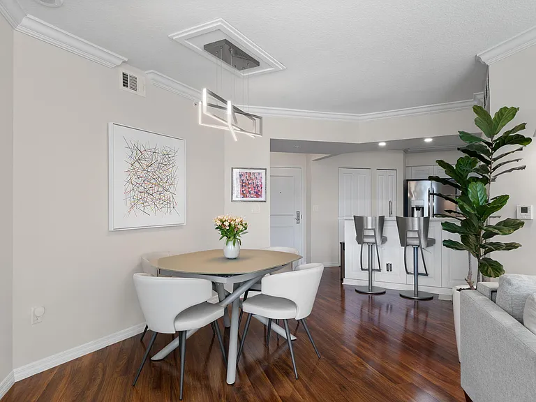 347 N New River Dr E #610 — Photo 5