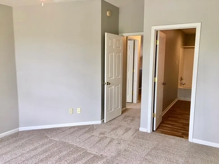 1286 Kenwood Dr — Photo 6