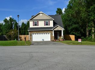 406 Grey Squirrel Ct, Jacksonville, NC 28540