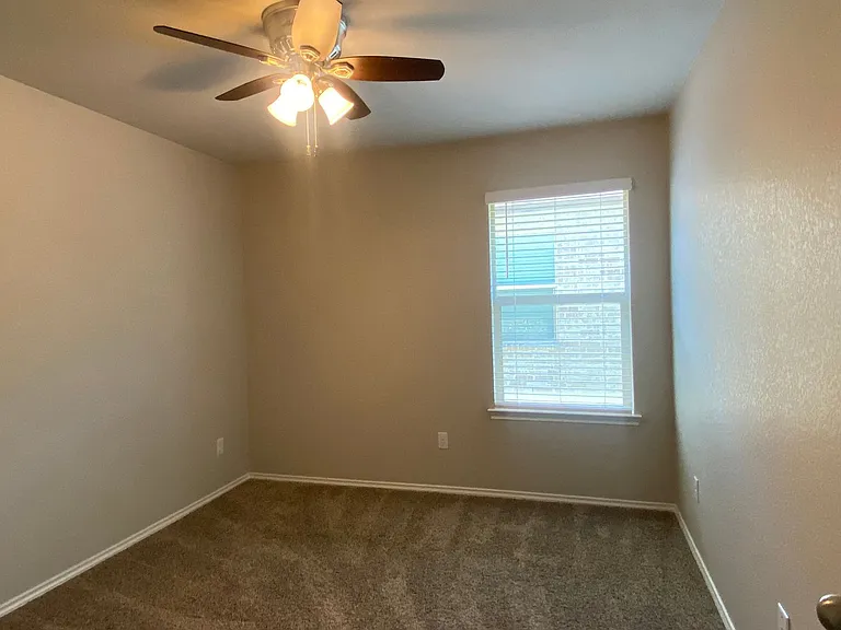 240 Bethann Dr — Photo 14