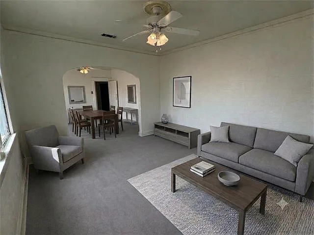 3 bed, 2.0 bath, 1415 sqft, $2,100 — Photo 3
