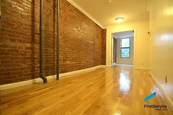 Rented by FirstService Realty (legacy) | media 9