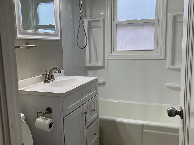 6235 Pierce St — Photo 7