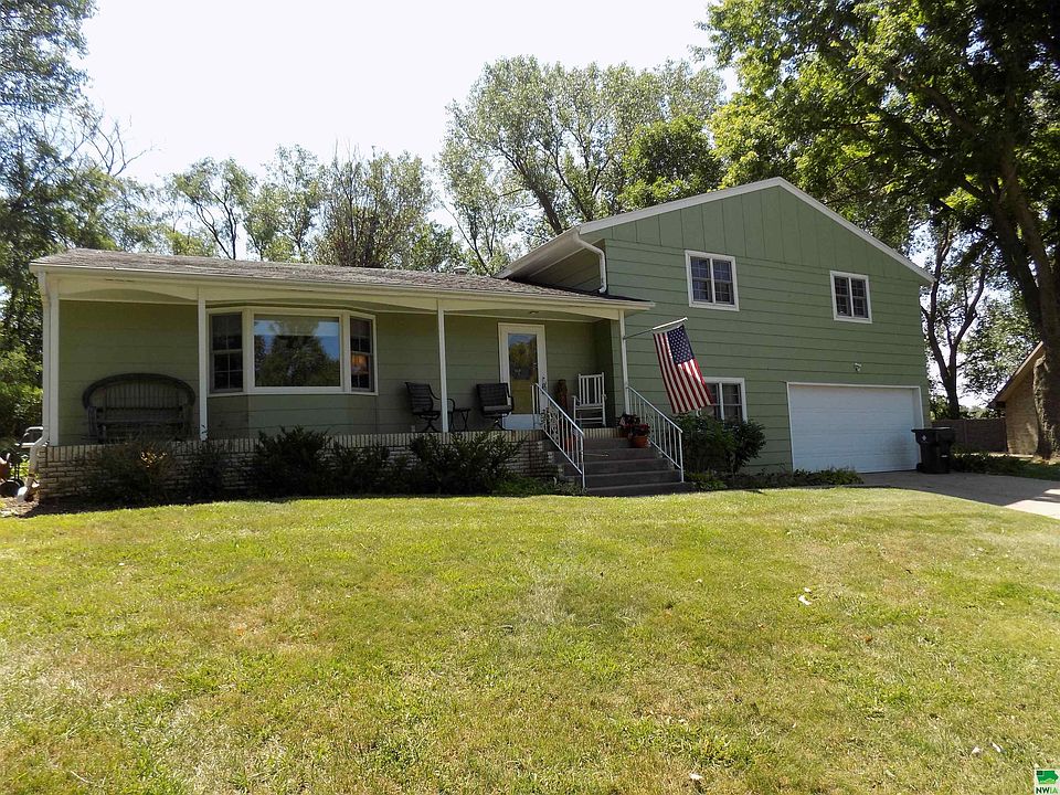 1st image of 3800 Douglas Ct