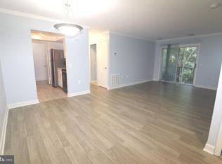 18302 Streamside Dr APT 202, Gaithersburg, MD 20879