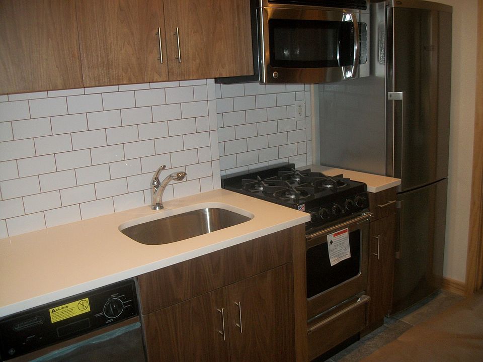 1st image of 31 Henry St APT 5