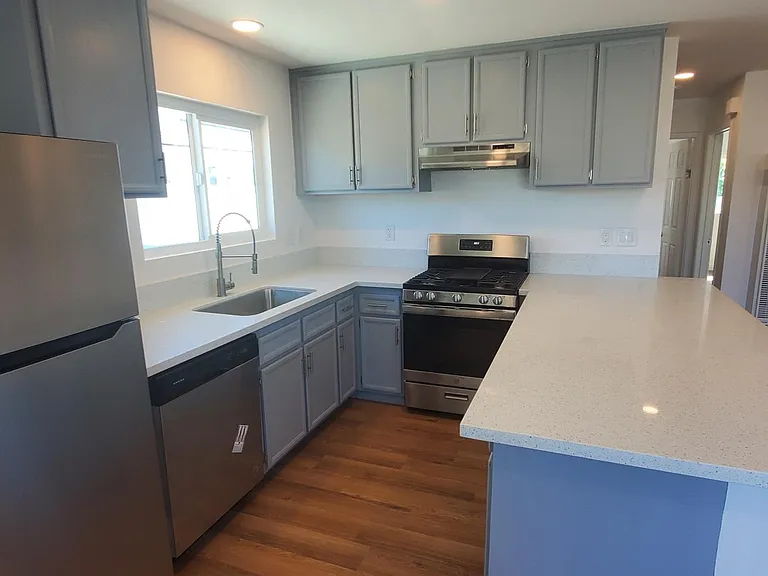 268 Ebony Ave — Photo 23