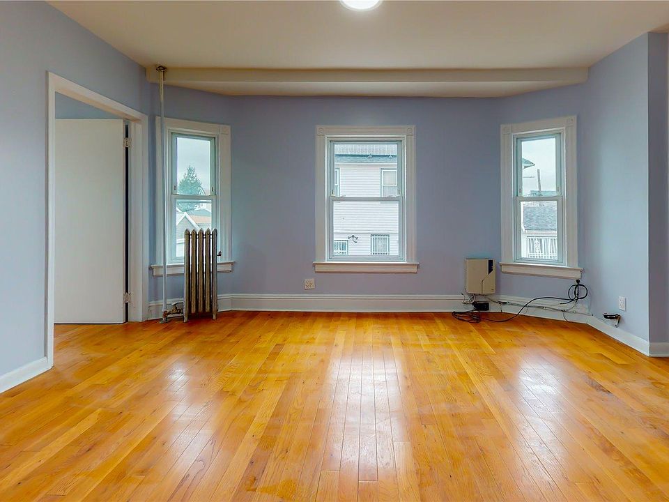 1st image of 10224 134th St #2