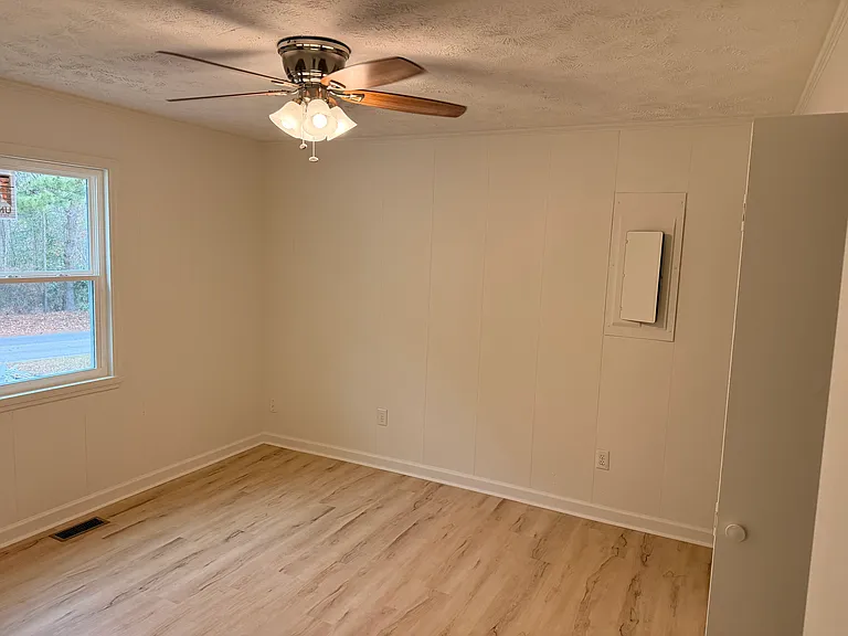 2557 Martin Luther King Dr — Photo 5