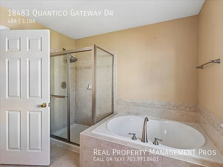 18483 Quantico Gateway Dr — Photo 37