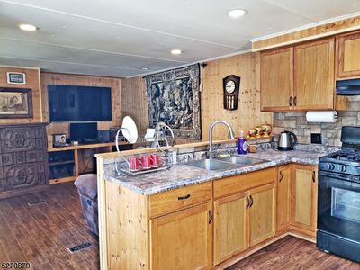 44 Ridge Rd, Oak Ridge, NJ, 07438