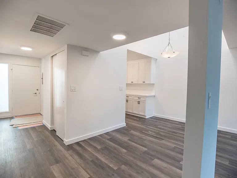 12659 Moorpark St #12 — Photo 19