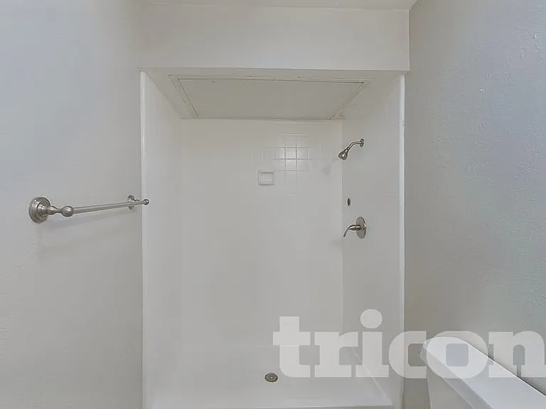 10022 Deer Hollow Dr — Photo 12