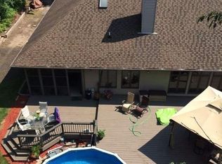5849 N Glenmoor Ln, Janesville, WI 53545
